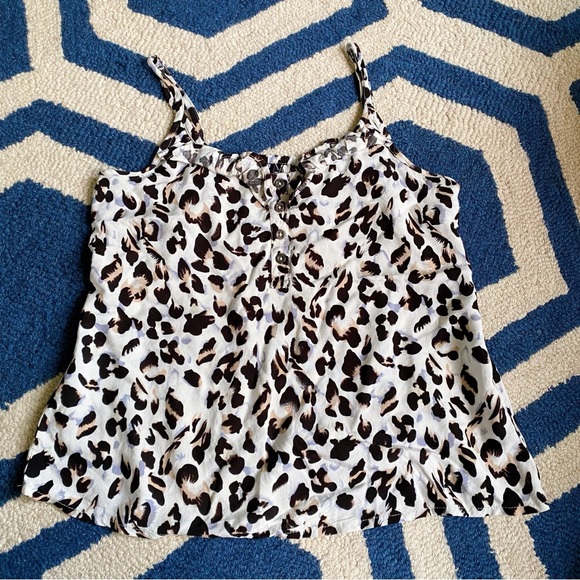 🐚 EKSEPT BOHO IVORY BLACK LEOPARD PRINT RUFFLE DETAIL SUMMER TOP! - Picture 5 of 11